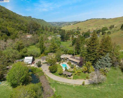 27163 Palomares Rd, Castro Valley