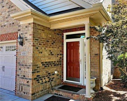 800 Southlake Court, Lexington