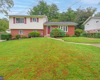 13309 Arctic Ave, Rockville