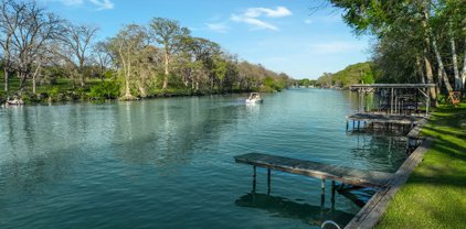 292 River Haven Rd, McQueeney