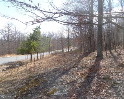 Parkside Dr, Berkeley Springs