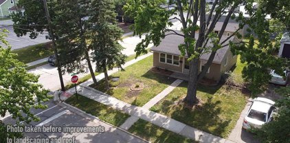 2303 MCDOWELL, Ferndale
