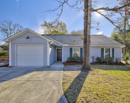 102 Hialeah Court, Summerville