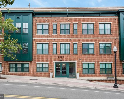 2101 N Monroe St Unit #212, Arlington