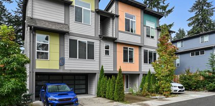 13724 Ash Way Unit #C-2, Everett