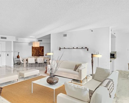 3000 Island Blvd Unit #701, Aventura