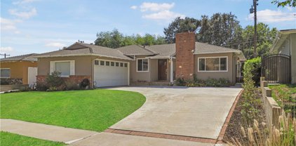 409 Oakcliff Road, Monrovia