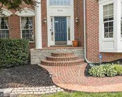 954 Wayne Dr, Winchester