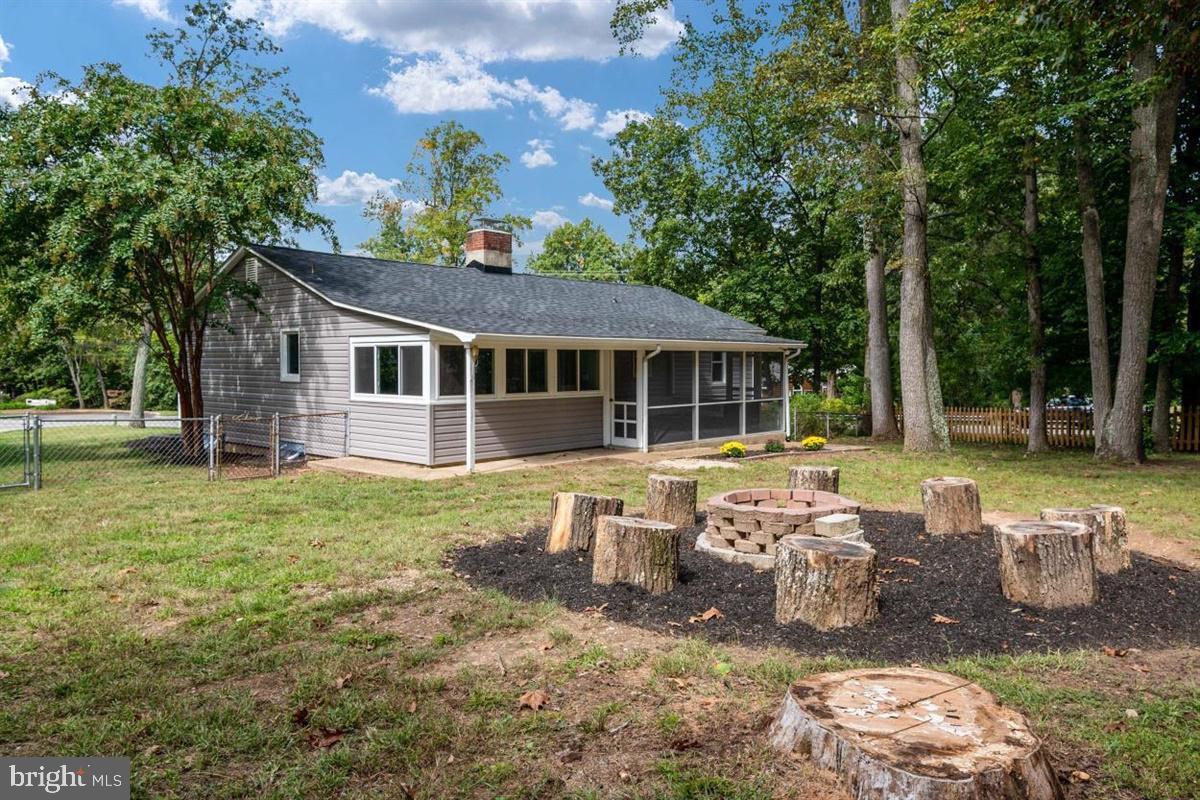 127 Arundel Beach Road, Severna Park, Severna Park, MD 21146 in Cape Arthur