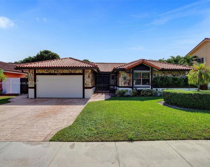 20117 Nw 58th Pl, Hialeah