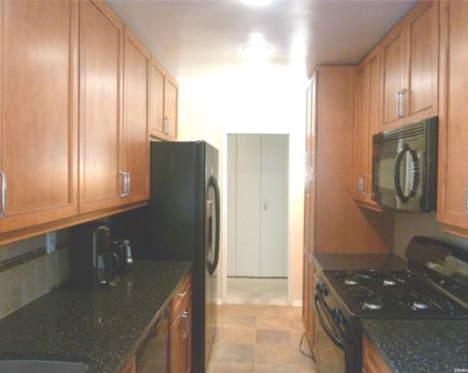 211-40 18th Avenue Unit #3G, Bayside