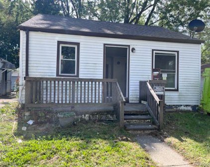8446 SHERMAN, Warren