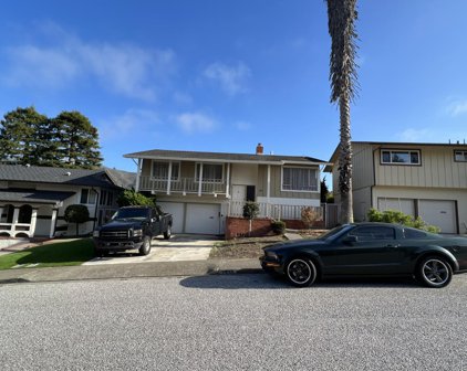 1059 Yosemite DR, Pacifica