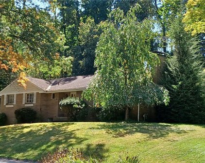 3318 Scathelocke Road, Churchill Boro