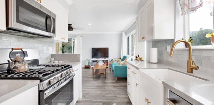11138  Aqua Vista St Unit 52, Studio City
