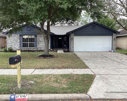 17047 Coachmaker Drive, Friendswood