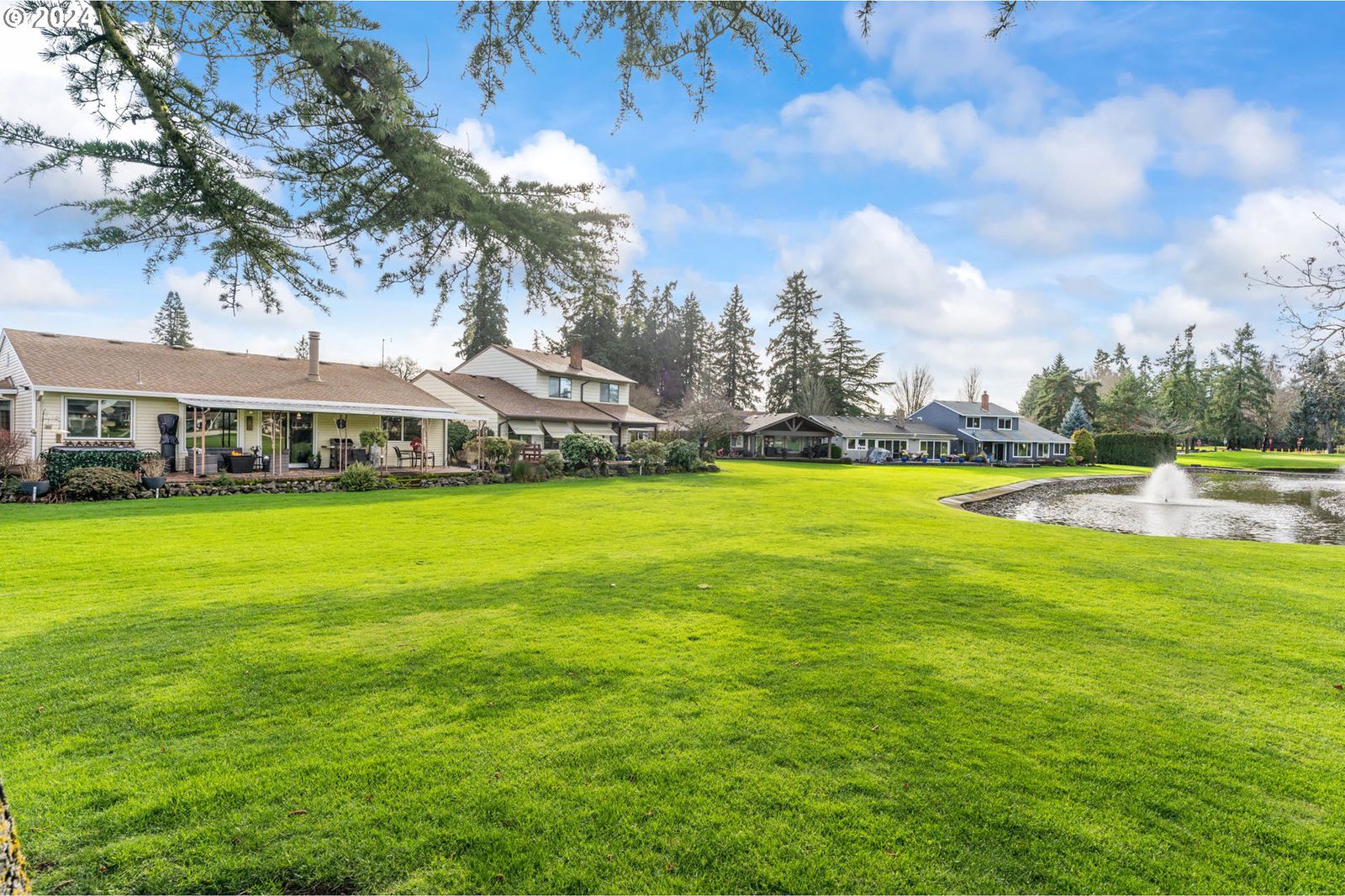 15521 SW SUMMERFIELD LN, Tigard, 97224