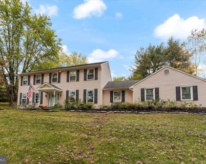 804 Nathan Hale Dr, West Chester