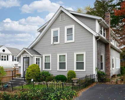 54 Standish Rd., Quincy