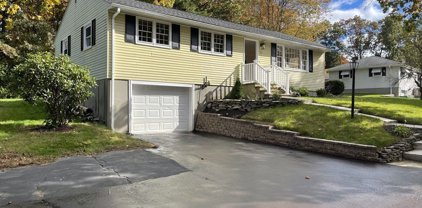 73 Lancaster Rd, Clinton
