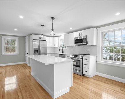 240 Aqueduct  Road, Cranston