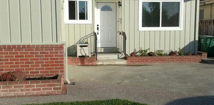 1004 Island Drive, Alameda