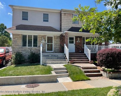 1004 Arthur Kill Road, Staten Island