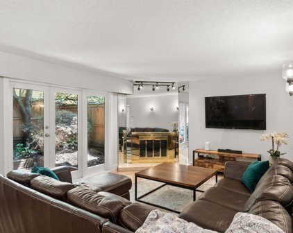 114 Park Row Unit 12, New Westminster