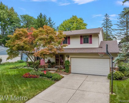 5886 SLATE, Troy