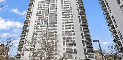 1460 N Sandburg Terrace Unit #2301, Chicago