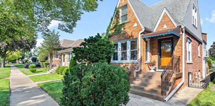 7417 Lowell Avenue, Skokie