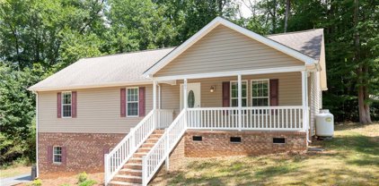 305 Walnut Creek Lane, Asheboro