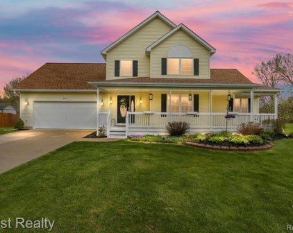 6443 MAPLE LEAF, Grand Blanc
