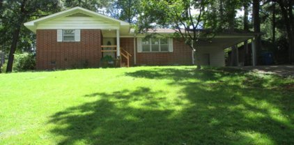 23 Pine, Malvern