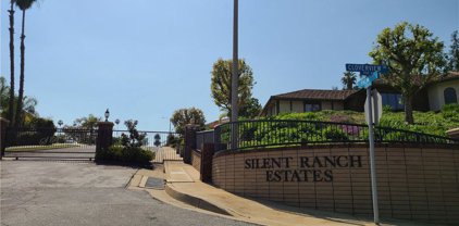 945 N Silent Ranch Drive, Glendora
