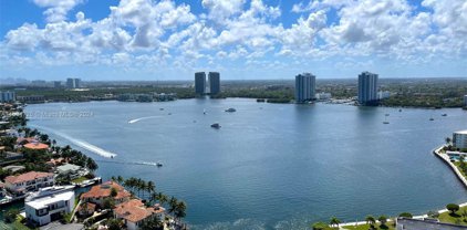 1000 W Island Blvd Unit #2712, Aventura