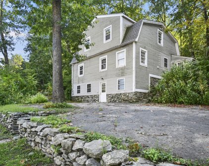 354 Lake Avenue, Worcester