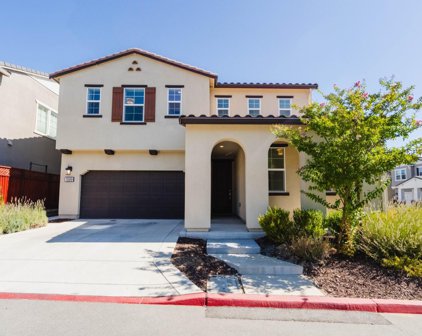 1599 Zephyr PL, Gilroy