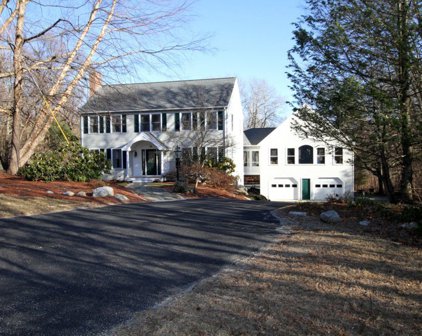 66 Mount Pleasant St, Westborough