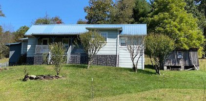 528 Stanley Road, Warrensville