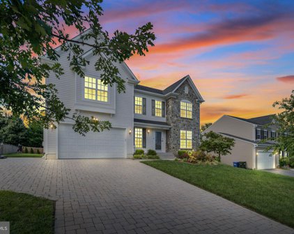 6708 Monroe Ave, Sykesville