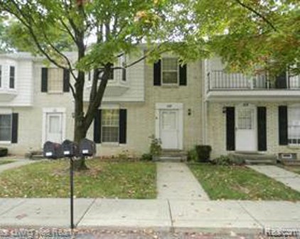 110 STRATFORD, Rochester Hills
