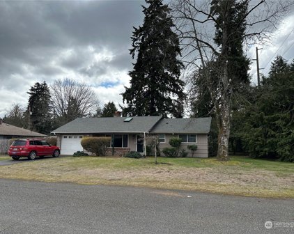 8618 94th St Sw, Lakewood