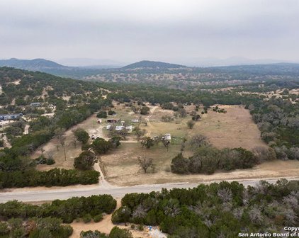 4374 Fm 470, Bandera