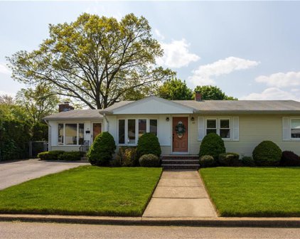 43 Whipple  Court, North Providence