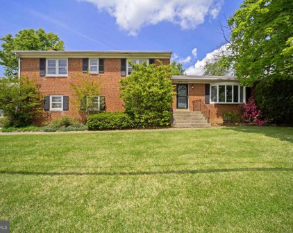 5900 Bedford Ln, Clinton