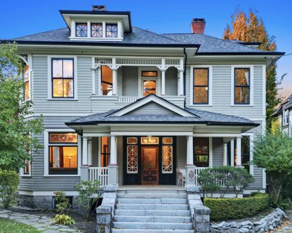 431 Queens Avenue, New Westminster