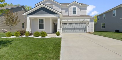 1472 Sarah Way, Avon
