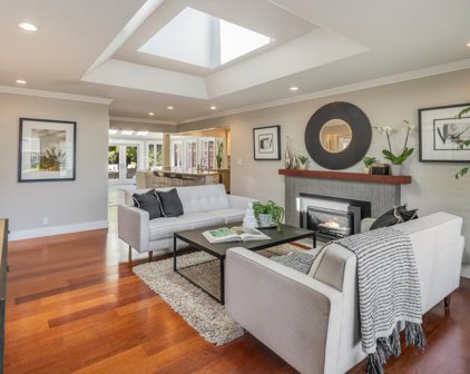 4004 Martin DR, San Mateo
