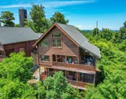 1063 Towering Oaks Drive, Sevierville image